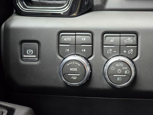 New 2026 GMC Sierra 1500 AT4X AWD/4WD image 17