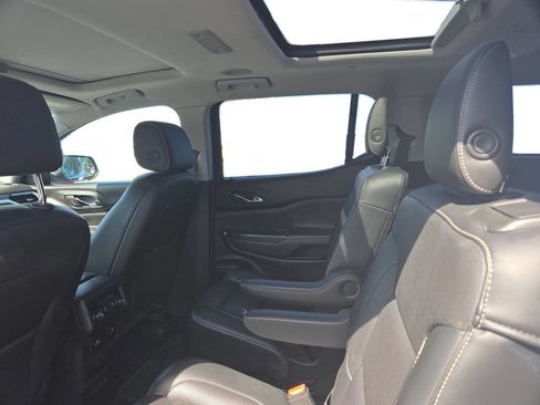 Used 2018 GMC Acadia SLT image 10