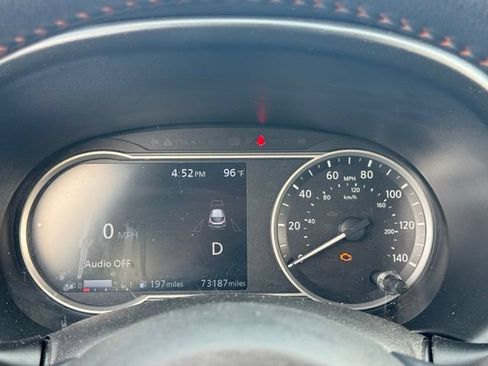 Used 2019 Nissan Kicks SR w/ SR Premium Package FWD image 21