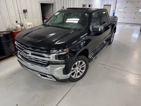 Used 2020 Chevrolet Silverado 1500 LTZ w/ LTZ Plus Package AWD/4WD image 34