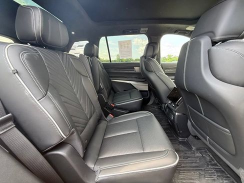 Certified 2026 Cadillac Vistiq Platinum w/ LPO, Floor Liner Package AWD/4WD image 35