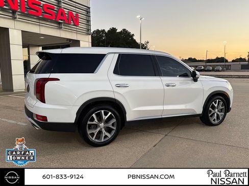 Used 2022 Hyundai Palisade SEL w/ Premium Package FWD image 10