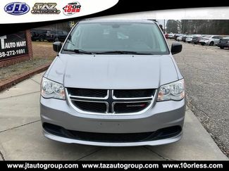 Used 2018 Dodge Grand Caravan SE w/ UConnect Hands-Free Group FWD video 2