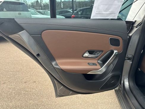 Used 2020 Mercedes-Benz CLA 250 4MATIC image 30