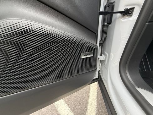 Certified 2024 Porsche Macan 4 Electric image 22