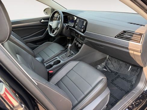 Used 2024 Volkswagen Jetta SE FWD image 26