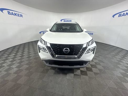 Used 2023 Nissan Rogue SV w/ SV Premium B Package AWD/4WD image 3