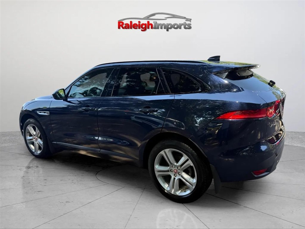 Used 2018 Jaguar F-PACE R-Sport AWD/4WD image 2