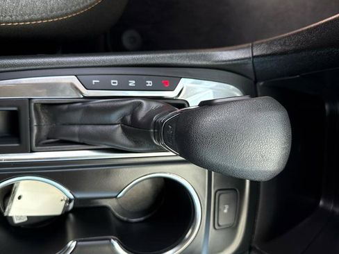 Used 2024 Chevrolet Equinox LT FWD image 26