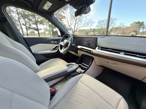 Certified 2023 BMW X1 xDrive28i w/ Convenience Package image 19