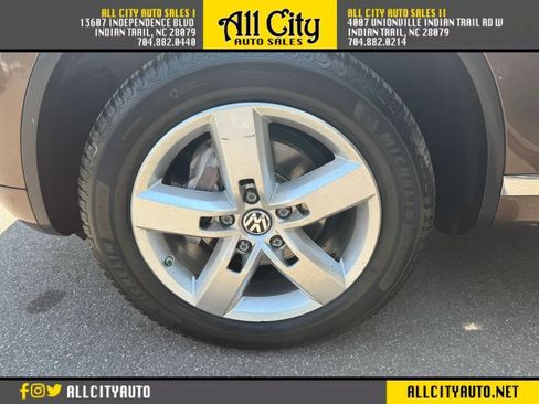 Used 2014 Volkswagen Touareg TDI AWD/4WD image 11