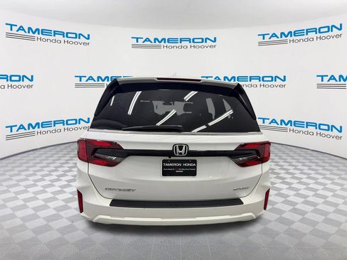Used 2025 Honda Odyssey Sport-L image 4