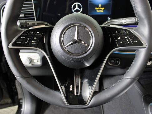 Used 2025 Mercedes-Benz GLS 450 4MATIC image 19