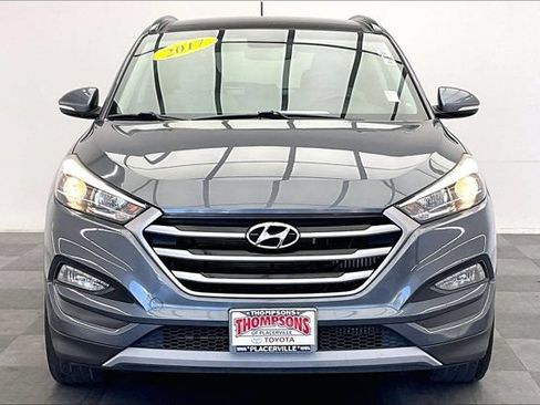 Used 2017 Hyundai Tucson Value AWD/4WD image 2