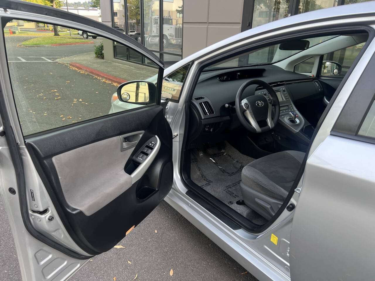 Used 2012 Toyota Prius Three FWD image 7