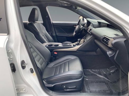 Used 2020 Lexus IS 300 F Sport w/ F Sport Package RWD image 15