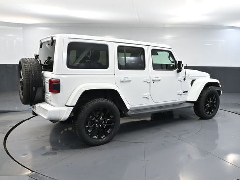 Used 2021 Jeep Wrangler Unlimited Sahara image 6
