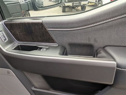 New 2025 Ford F250 Lariat w/ Lariat Ultimate Package image 38