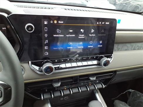 New 2026 Chevrolet Colorado ZR2 w/ Midnight Edition image 13