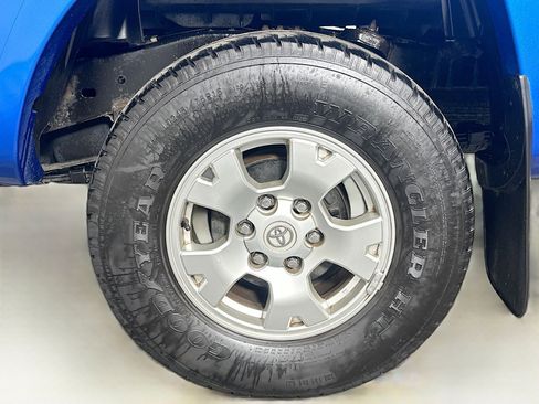 Used 2009 Toyota Tacoma 4x4 Double Cab V6 image 11