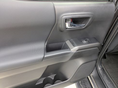 Certified 2023 Toyota Tacoma TRD Sport image 15