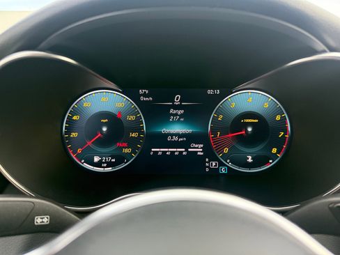 Used 2021 Mercedes-Benz GLC 300 4MATIC Coupe image 11