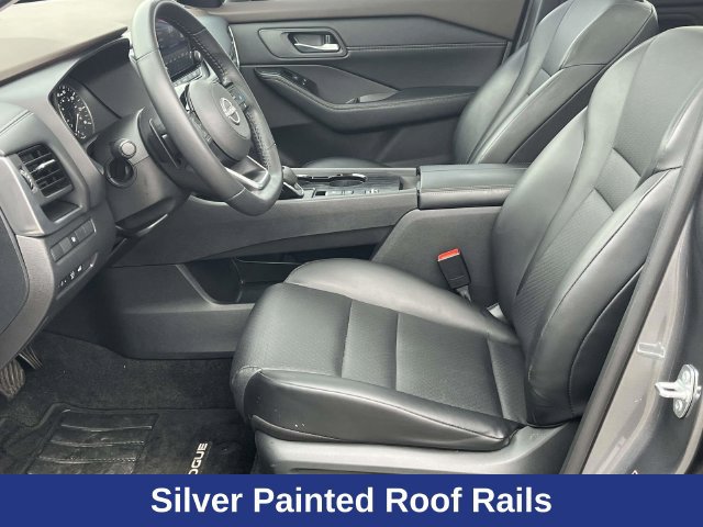 Used 2023 Nissan Rogue SV w/ SV Premium B Package FWD image 13