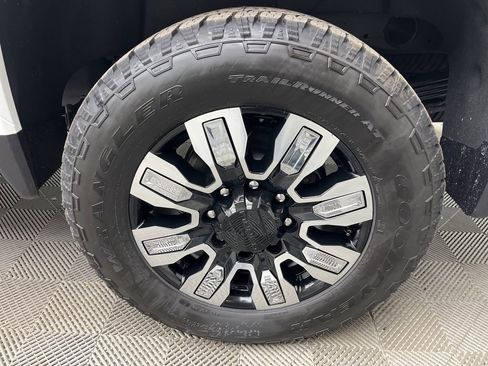 New 2026 GMC Sierra 2500 Denali w/ Denali Reserve Package AWD/4WD image 4