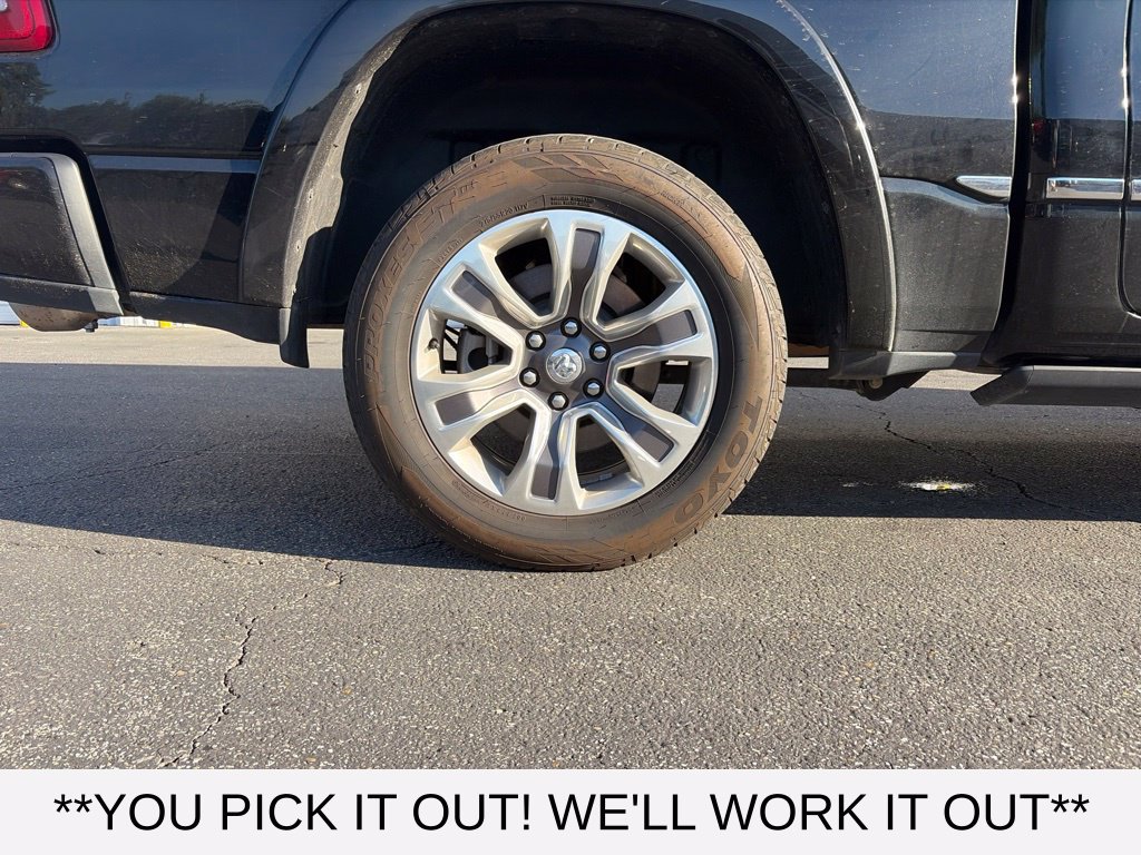 Used 2023 RAM 1500 Limited w/ Body Color Bumper Group AWD/4WD image 7