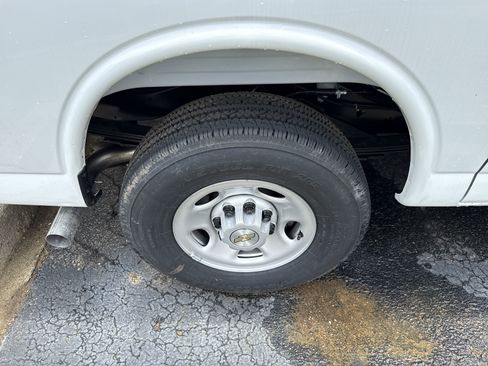 New 2025 Chevrolet Express 2500 w/ Driver Convenience Package image 8