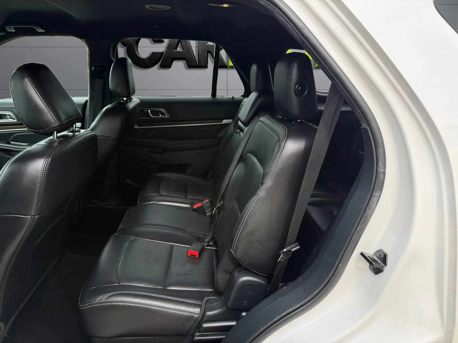 Used 2019 Ford Explorer Limited w/ Class III Trailer Tow Package AWD/4WD image 19
