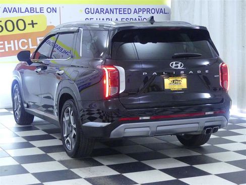 Used 2023 Hyundai Palisade Limited AWD/4WD image 6
