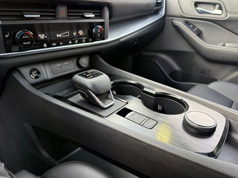 Certified 2024 Nissan Rogue SV w/ SV Premium Package image 27