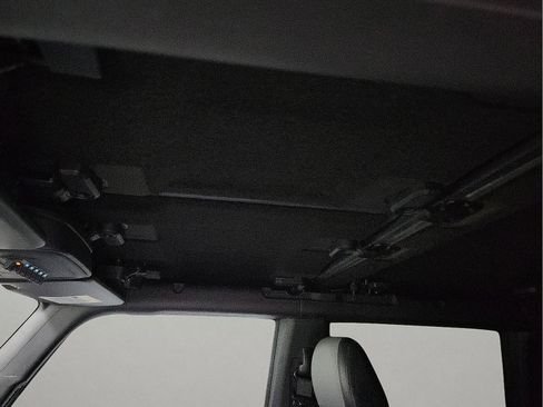 Used 2022 Ford Bronco Everglades image 14