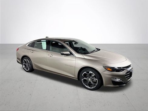 Used 2023 Chevrolet Malibu LT FWD image 4
