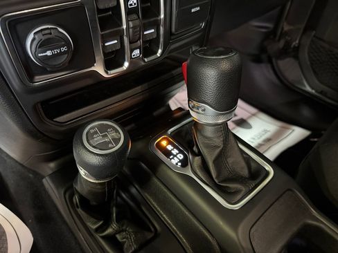 Used 2023 Jeep Wrangler Unlimited w/ Cold Weather Group AWD/4WD image 21