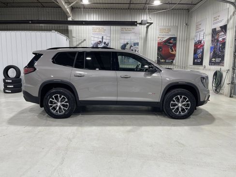 New 2026 GMC Acadia AT4 AWD/4WD image 9