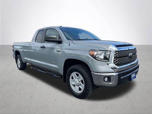 Used 2018 Toyota Tundra SR5 w/ SR5 Upgrade Package AWD/4WD image 5