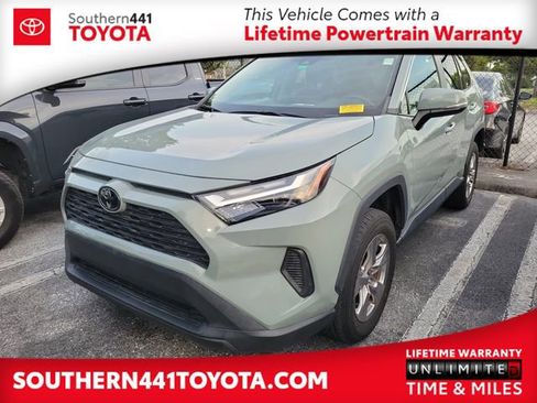 Used 2022 Toyota RAV4 XLE w/ Convenience Package FWD image 1