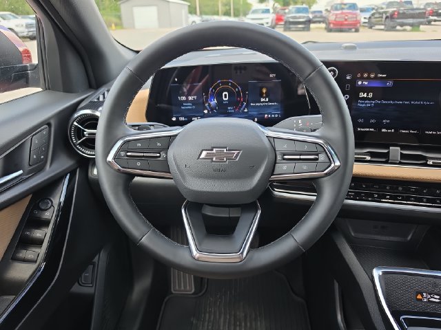 Used 2026 Chevrolet Equinox ACTIV w/ Convenience Package III AWD/4WD image 10