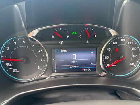 Used 2023 Chevrolet Equinox RS FWD image 16