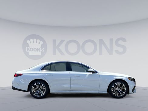 Used 2026 Mercedes-Benz E 350 4MATIC Sedan image 7