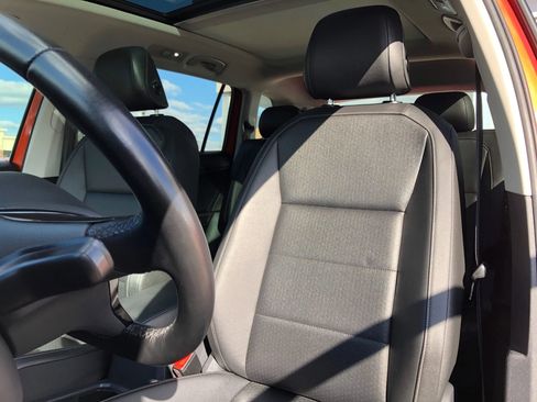 Used 2019 Volkswagen Tiguan SEL image 24