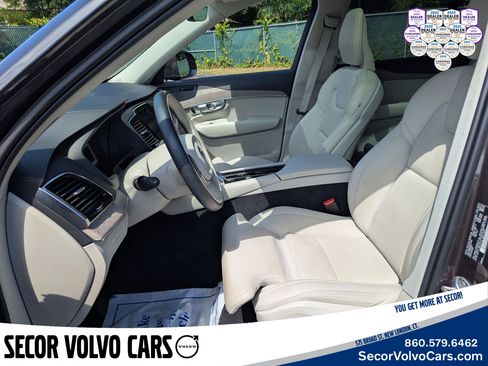 Certified 2024 Volvo XC90 T8 Ultimate image 8