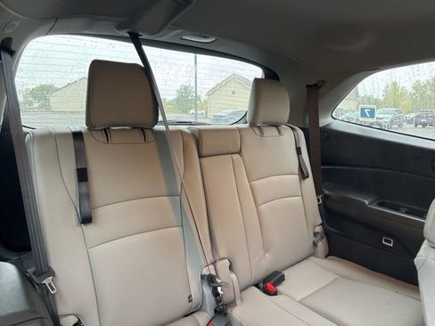 Used 2017 Honda Pilot EX-L image 16