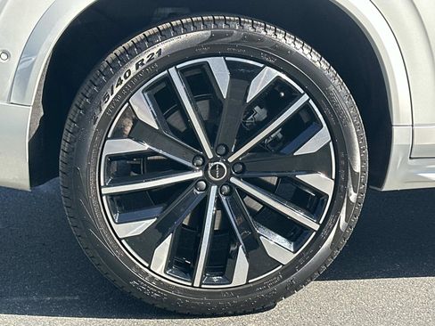 Certified 2026 Volvo XC90 B6 Ultra w/ Protection Package image 28