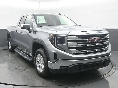 Used 2023 GMC Sierra 1500 SLE w/ Preferred Package AWD/4WD image 8