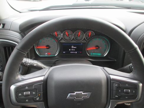 Used 2022 Chevrolet Silverado 1500 RST image 25