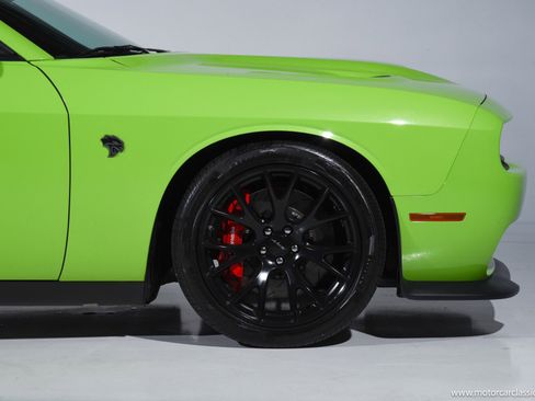 Used 2015 Dodge Challenger SRT Hellcat image 11
