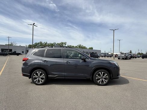 Used 2023 Subaru Forester Limited AWD/4WD image 33